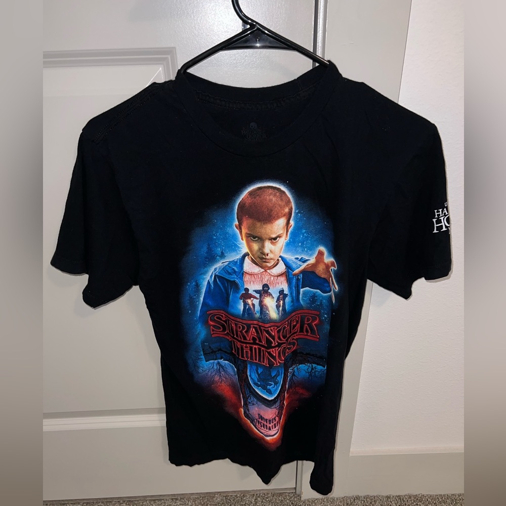Halloween Horror Nights 2018 Universal Studios Stranger Things T-Shirt Size S
